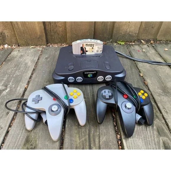 Nintendo N64 Console Bundle with x2 Controller and x1 Games - Tested & Working - Picture 4 of 7